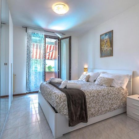 Villa Helios Desenzano del Garda Exterior foto